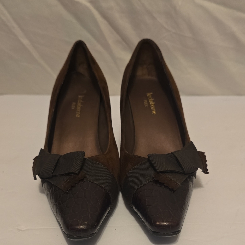 Liz Claiborne Dark Brown Bow Heels